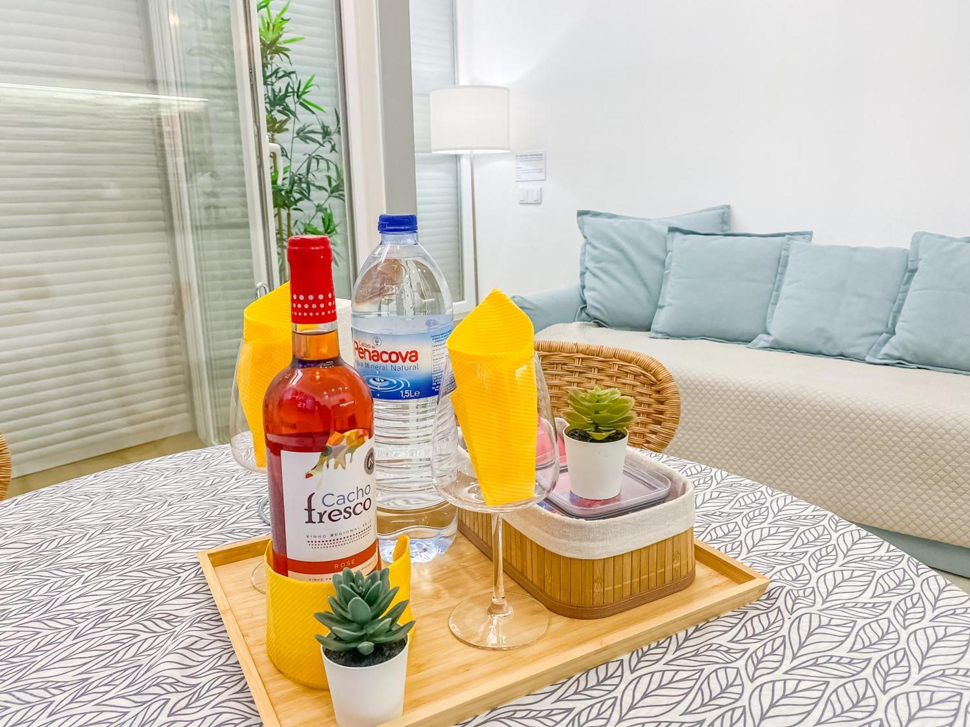 Luxury 2 Min Beach With Balcony, Ocean View, Wifi, Ac, Smarttv Portimão Esterno foto
