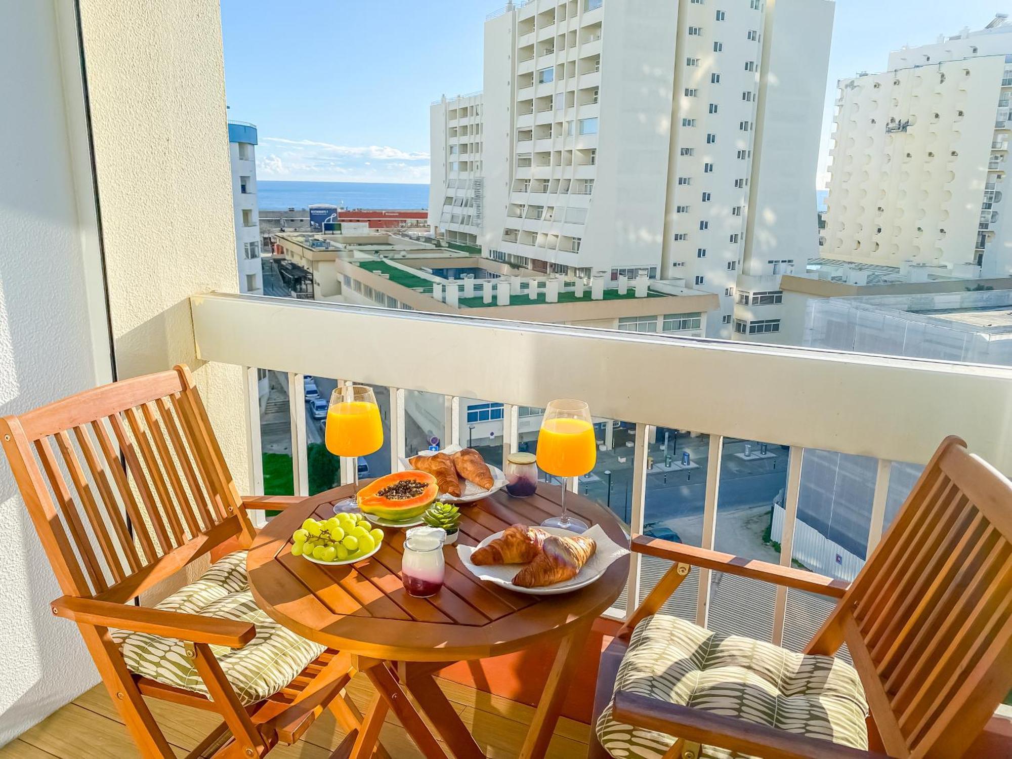 Luxury 2 Min Beach With Balcony, Ocean View, Wifi, Ac, Smarttv Portimão Esterno foto