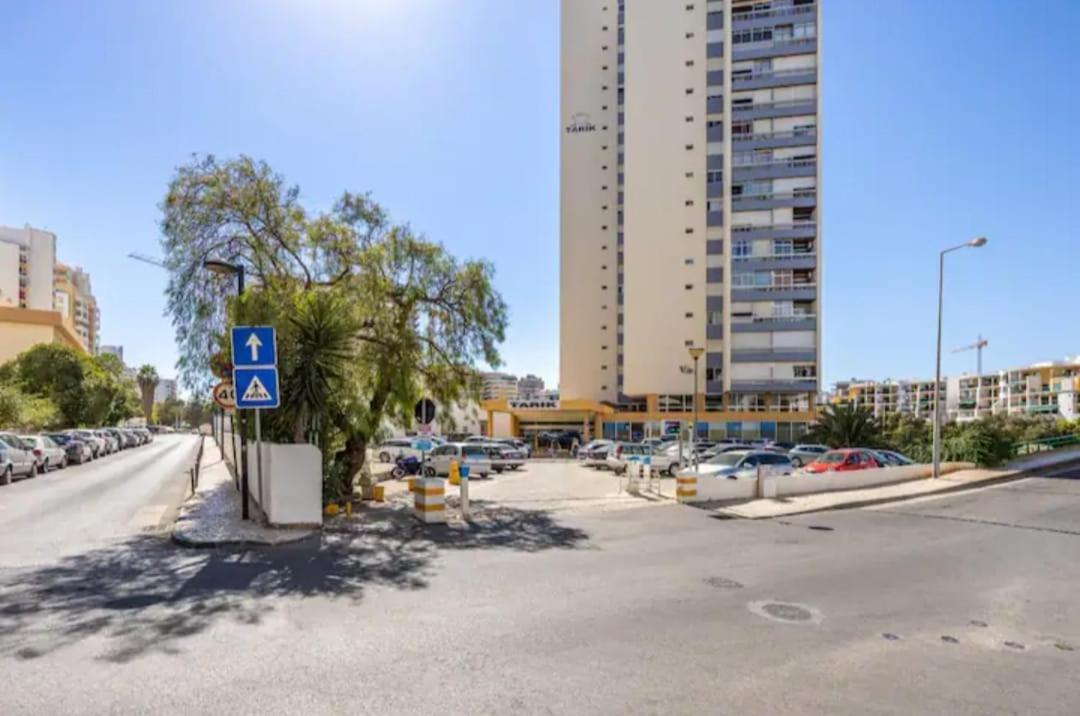 Luxury 2 Min Beach With Balcony, Ocean View, Wifi, Ac, Smarttv Portimão Esterno foto