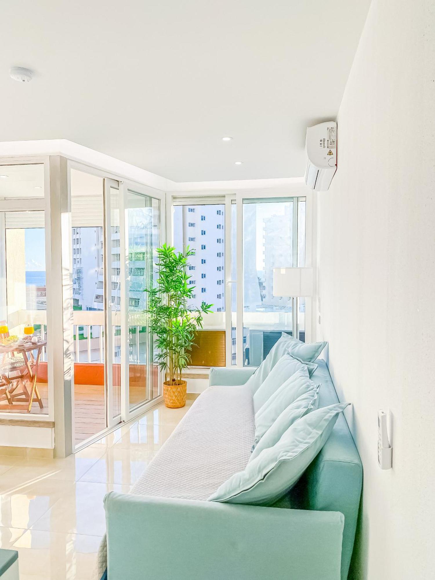 Luxury 2 Min Beach With Balcony, Ocean View, Wifi, Ac, Smarttv Portimão Esterno foto