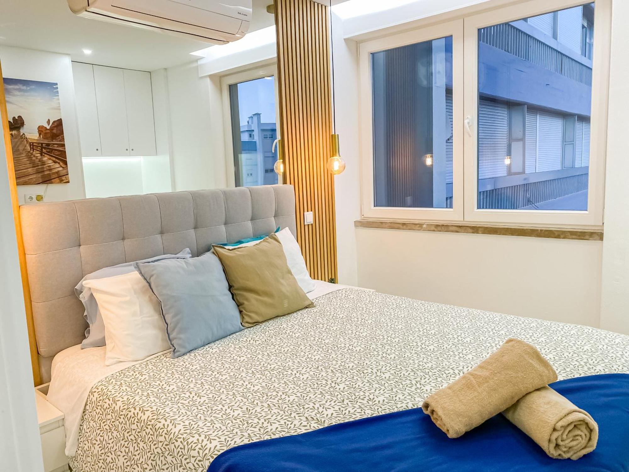 Luxury 2 Min Beach With Balcony, Ocean View, Wifi, Ac, Smarttv Portimão Esterno foto